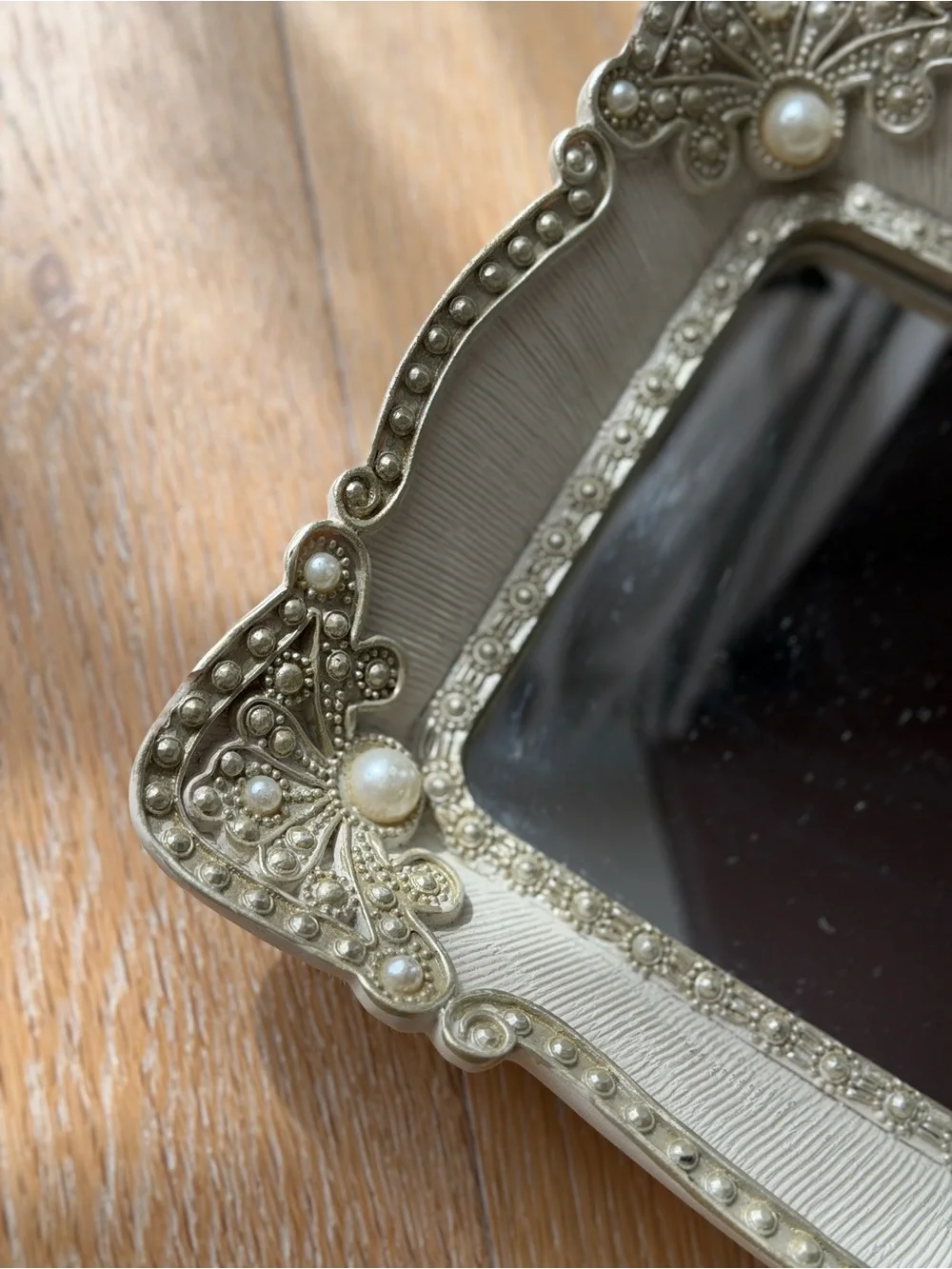 Decorative Vanity Tray Display